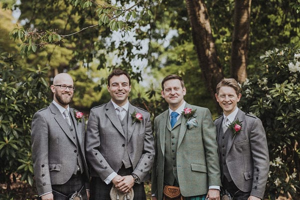 Usher vs Groomsmen UK: What’s the Difference and Which Should I Have?