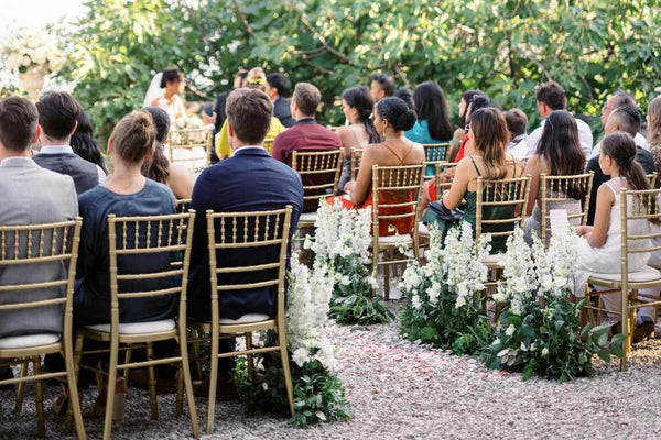10 Cute Ways to Make Your Wedding Guests Feel Special