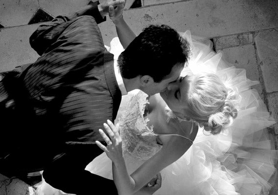 9 Ways to Keep from Crying at your Wedding (and how to look good if you do!)