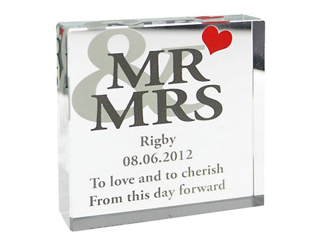 Say "Happily Ever After" with a Mr. & Mrs. Theme!
